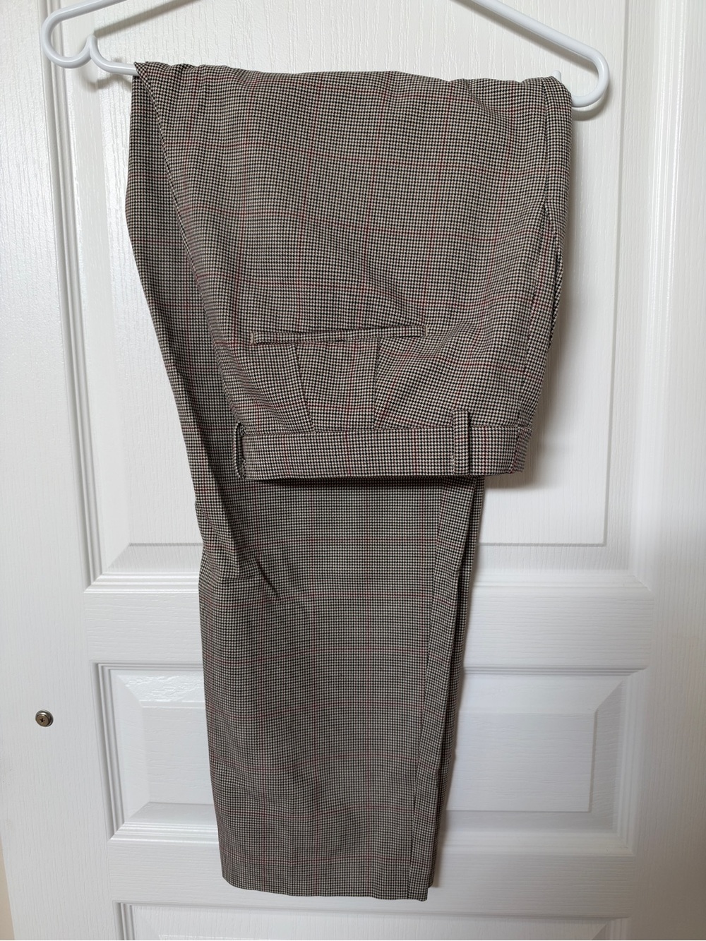 Uniqlo Glen Plaid Trousers in Brown and Black
